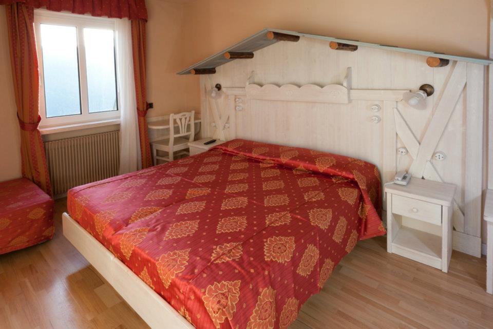 Hotel Rosalpina Folgaria Eksteriør bilde